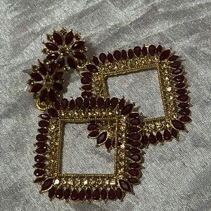 Beautiful staple earrings